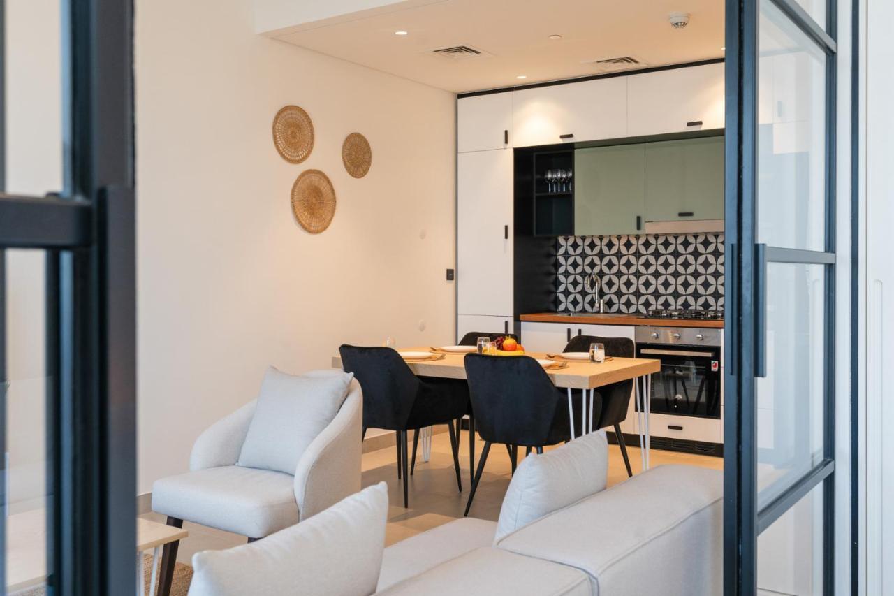 Classy Modern 2 Bedroom Perfect For Family Dubai